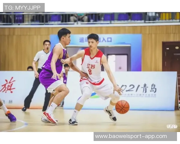 刘泽希表现出色14投6中斩获16分8篮板4助攻三分球命中率高达60